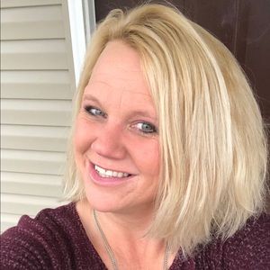 Meet your Posher, Karrie